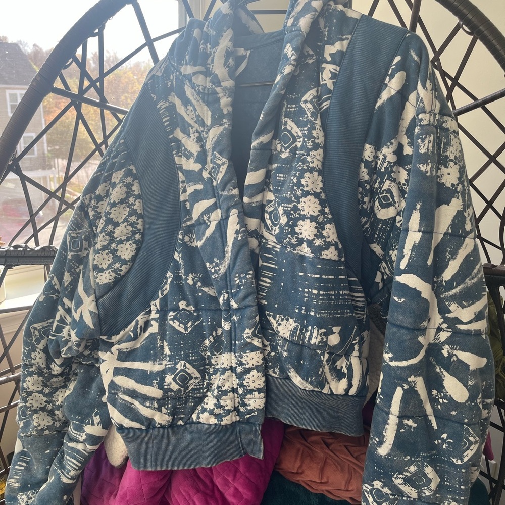 Urban Outfitters Blue and White Casual Bomber Jacket